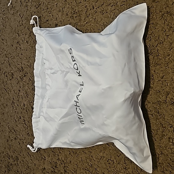 NWOT Michael Kors Crossbody - Picture 12 of 12